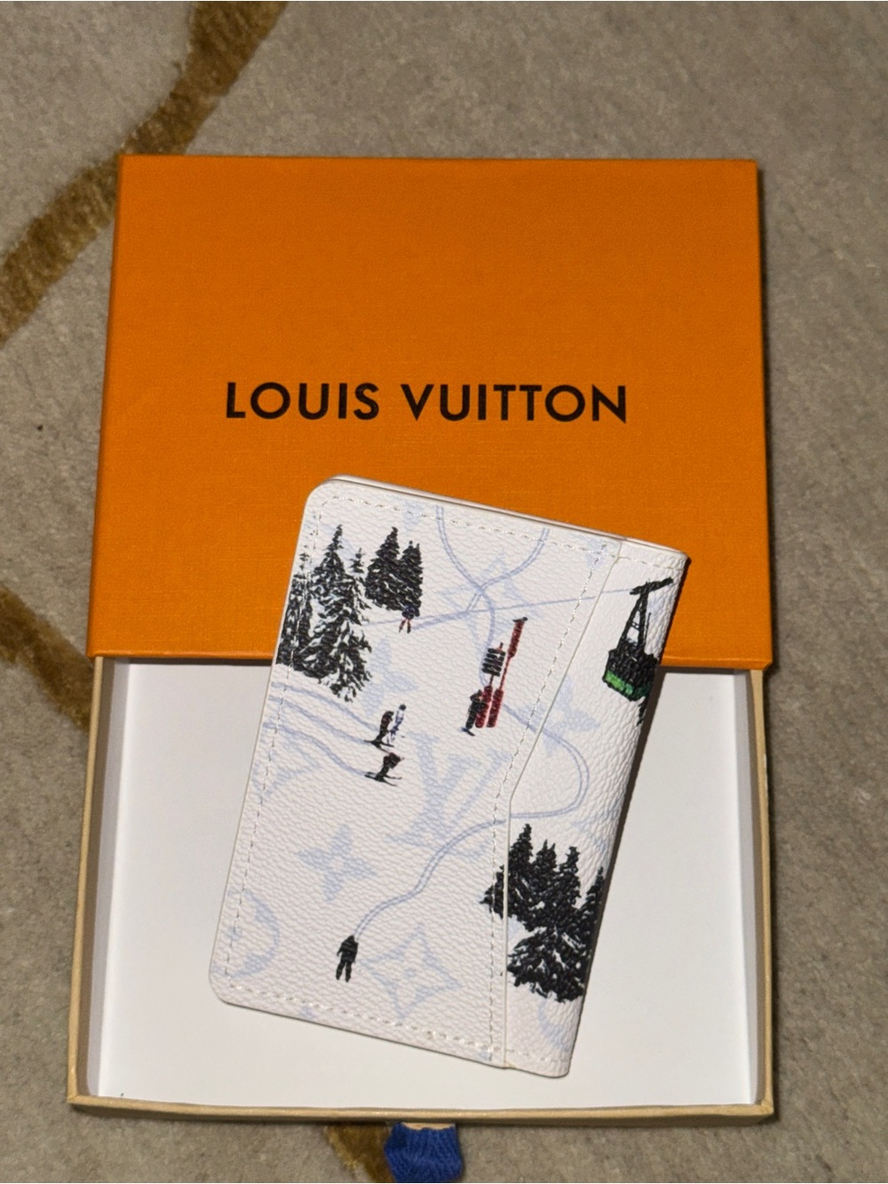 Louis Vuitton Skiing White Trifold